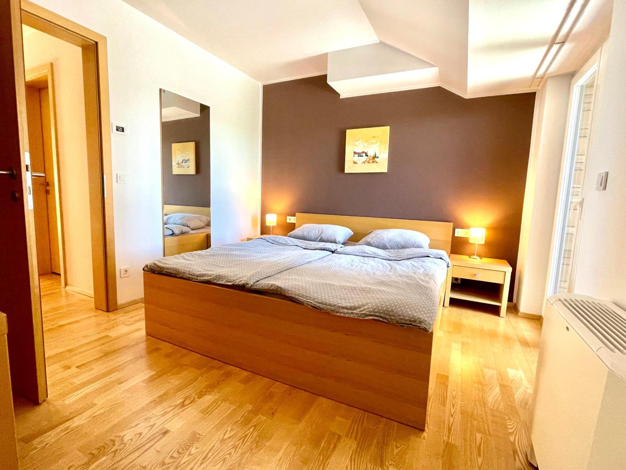 Duplex Delight 18 Vila Mari Pekre 外观 照片