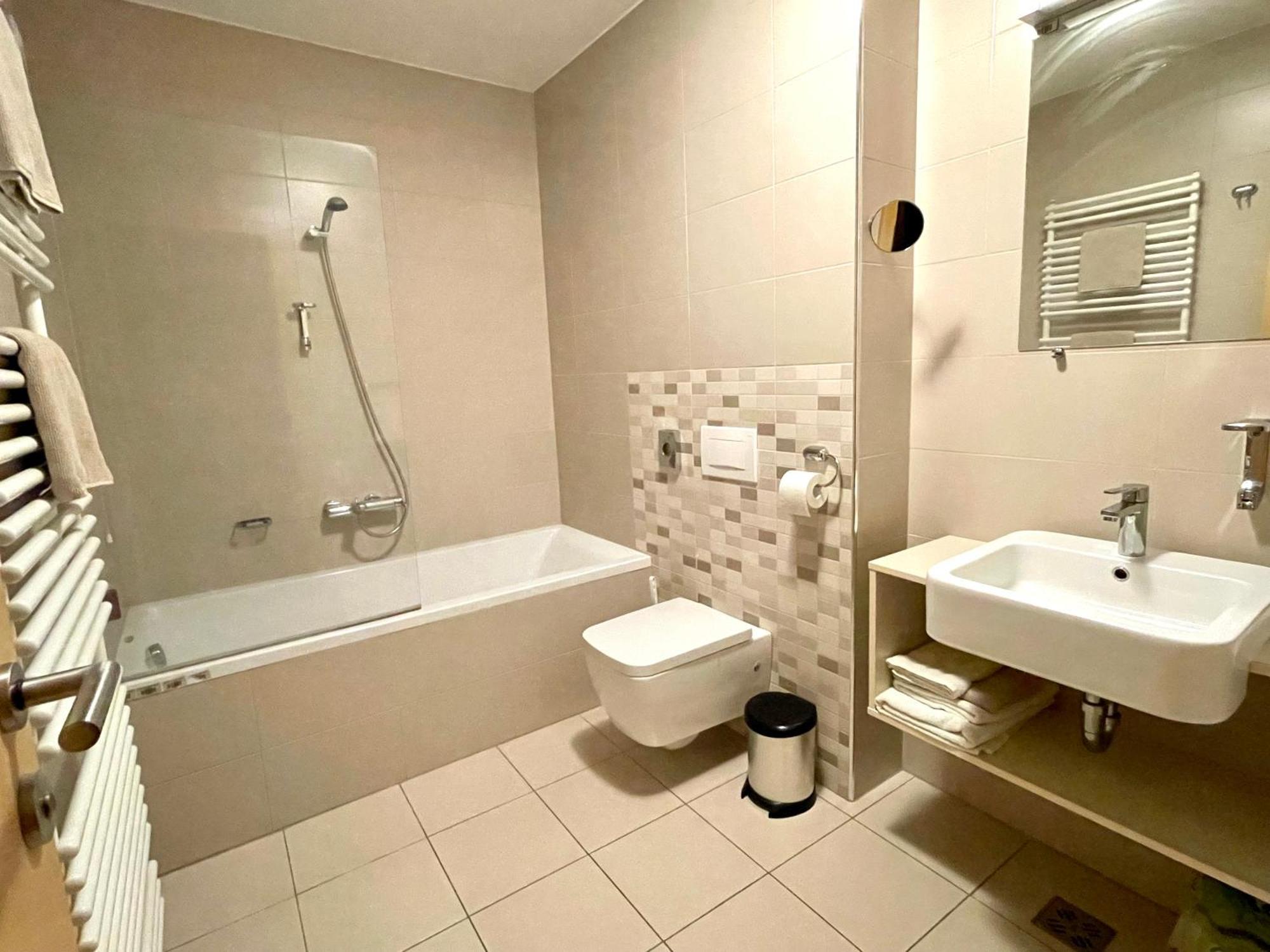 Duplex Delight 18 Vila Mari Pekre 外观 照片
